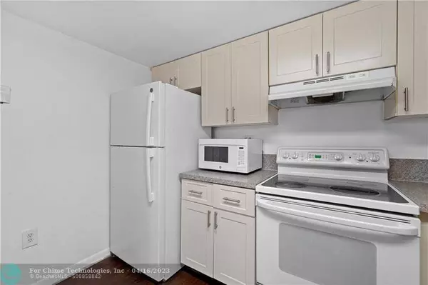 9995 Nob Hill Ln  #9995, Sunrise, FL 33351