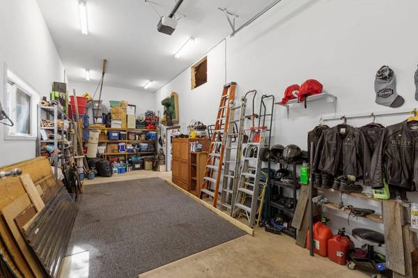 40 Pineridge Ln, Eagle Point, OR 97524