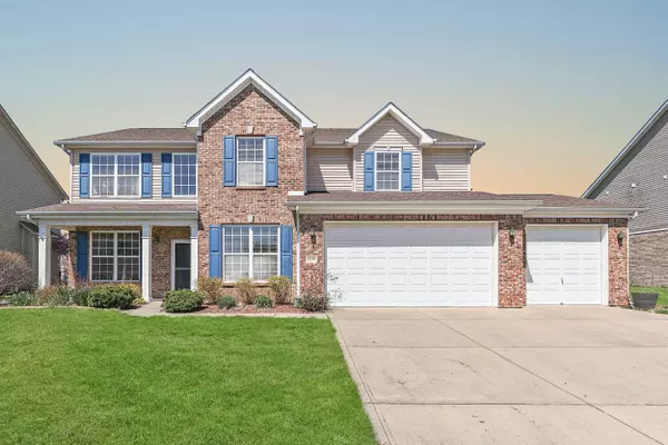 1130 Hampton DR, Greenwood, IN 46143