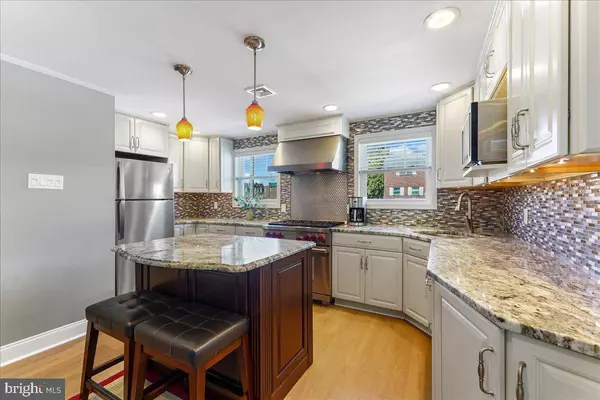 115 MEADOW LN, Philadelphia, PA 19154