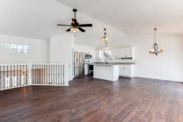 1060 Meadow ST, Cologne, MN 55322