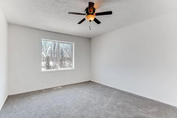 1060 Meadow ST, Cologne, MN 55322