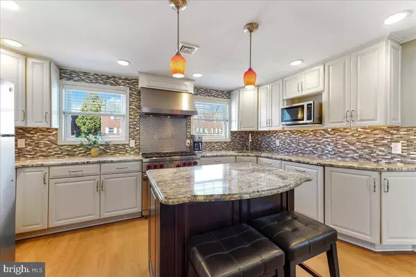 115 MEADOW LN, Philadelphia, PA 19154