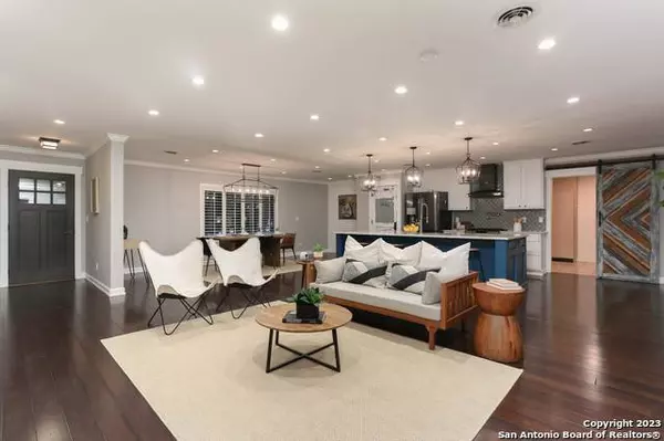 146 CANYON CREEK DR, Hollywood Pa, TX 78232-1304