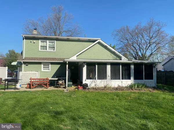 75 N LOCUST AVE, Marlton, NJ 08053