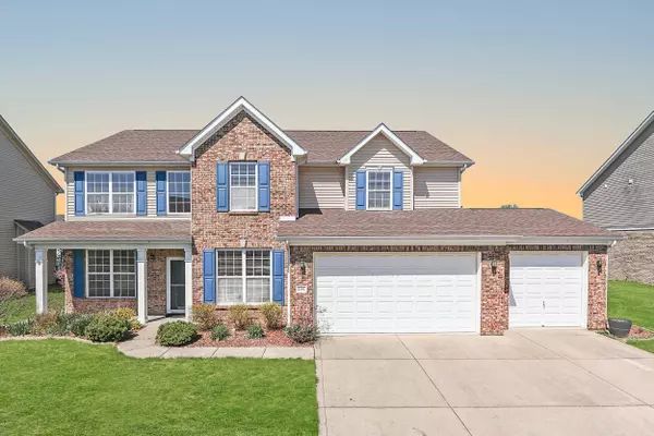 1130 Hampton DR, Greenwood, IN 46143