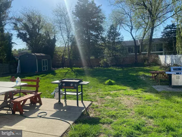 75 N LOCUST AVE, Marlton, NJ 08053