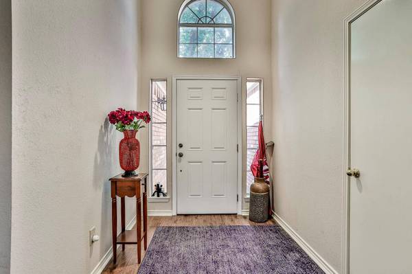 4725 Bracken Drive, Fort Worth, TX 76137