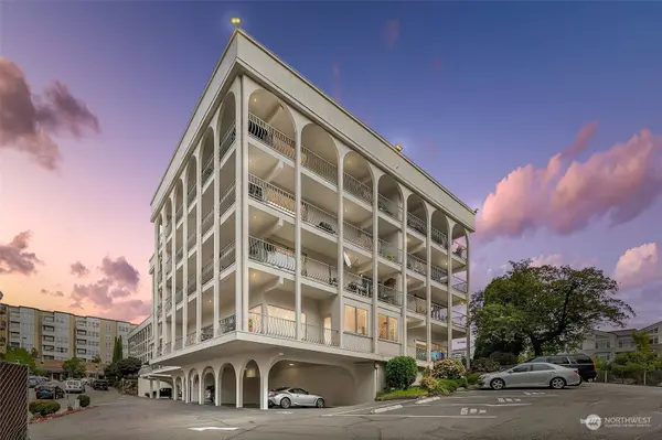 10129 Main ST #101, Bellevue, WA 98004