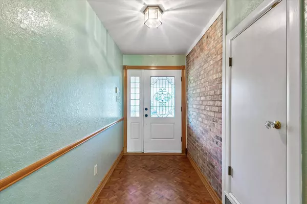 11101 Brownfield Drive, Fort Worth, TX 76028