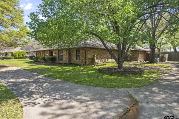 3130 Eagle Drive, Mt Pleasant, TX 75455