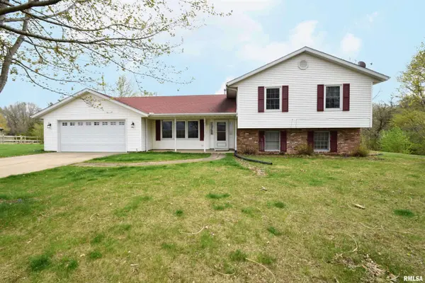 8216 N FORD RD, Edwards, IL 61528