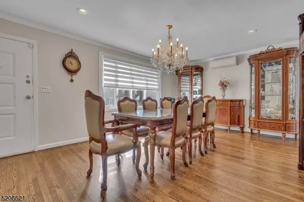 608 Academy Ter, Linden City, NJ 07036