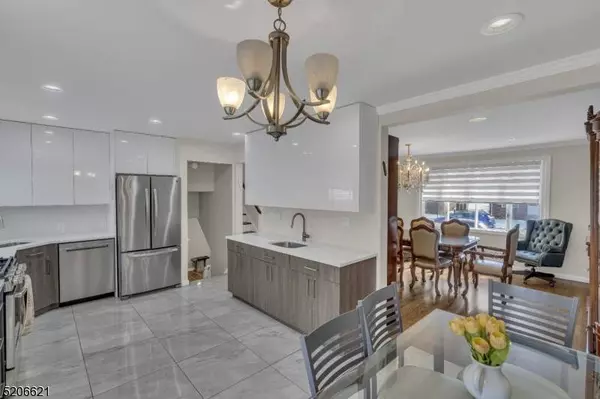 608 Academy Ter, Linden City, NJ 07036