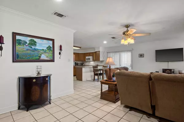 569 County Road 2910, Pittsburg, TX 75686