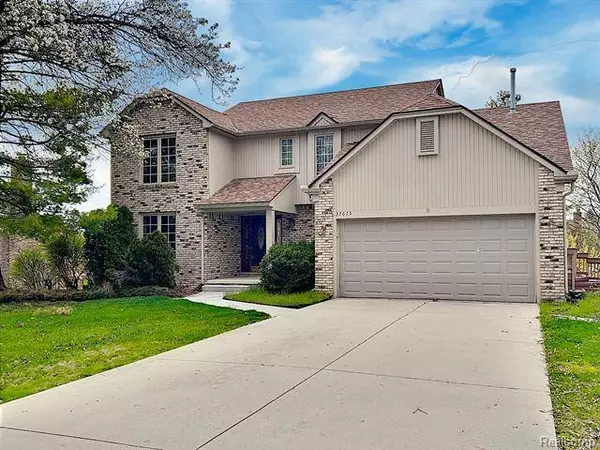 37675 FLEETWOOD Drive, Farmington Hills, MI 48331