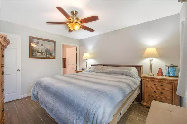 6330 Renwood Drive, Fort Worth, TX 76140