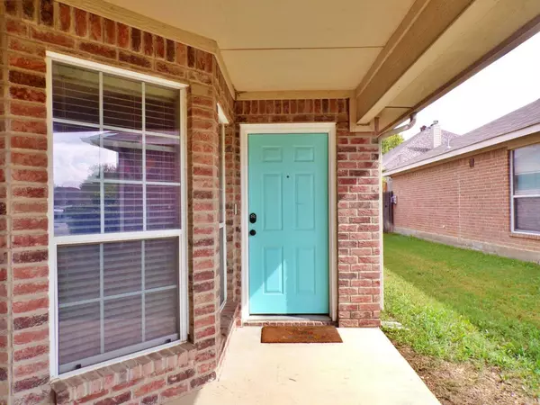 6628 Chalk River Drive, Fort Worth, TX 76179