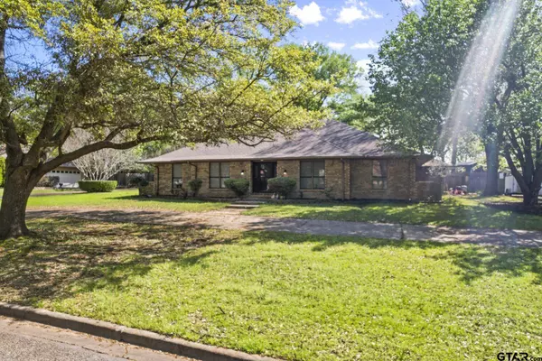 3130 Eagle Drive, Mt Pleasant, TX 75455