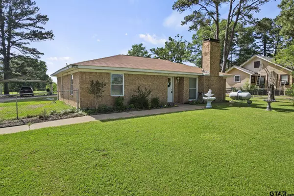 569 County Road 2910, Pittsburg, TX 75686