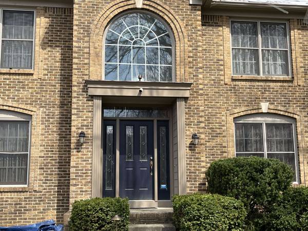 3720 Doty LN, Carmel, IN 46033