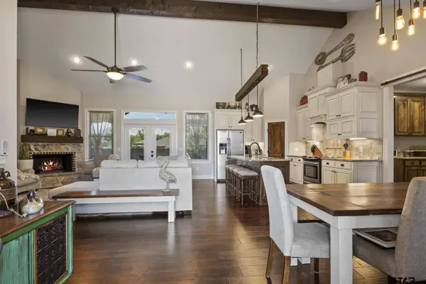 2717 Stone Briar Drive, Mt Pleasant, TX 75455