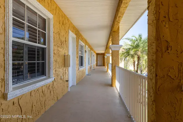 21012 PICASSO CT #J205, Land O Lakes, FL 34637