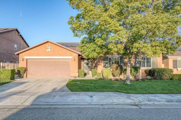 551 S Kona Avenue, Fresno, CA 93737