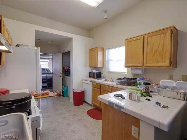 371 Virginia Lake Avenue, Henderson, NV 89015