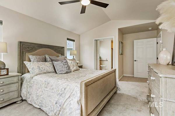 719 N Eagle Rd, Eagle, ID 83616