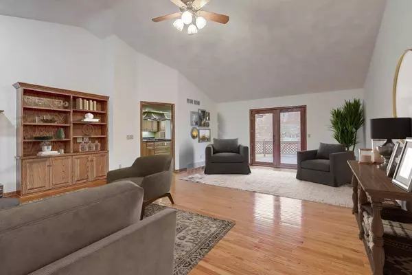 4502 Pinecrest Ln, Windsor, WI 53598