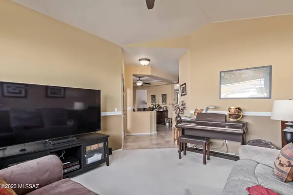 635 Bridal Veil Falls Road, Oro Valley, AZ 85755