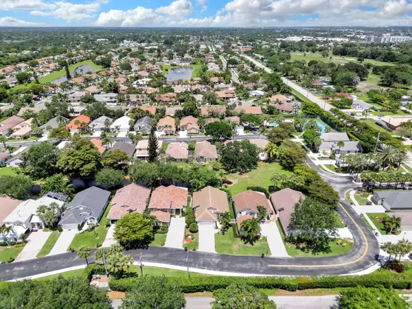 2727 S Clearbrook CIR, Delray Beach, FL 33445