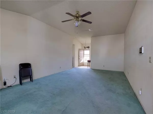 371 Virginia Lake Avenue, Henderson, NV 89015