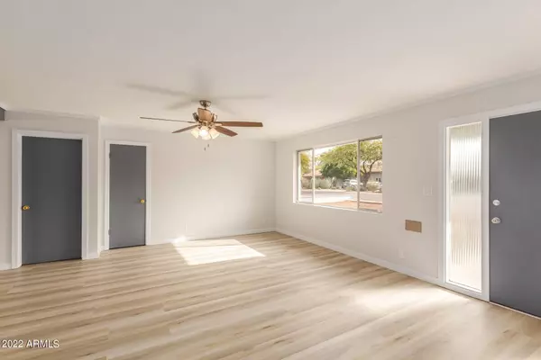 402 E BROADMOR Drive, Tempe, AZ 85282