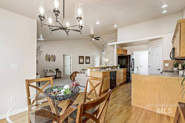 719 N Eagle Rd, Eagle, ID 83616