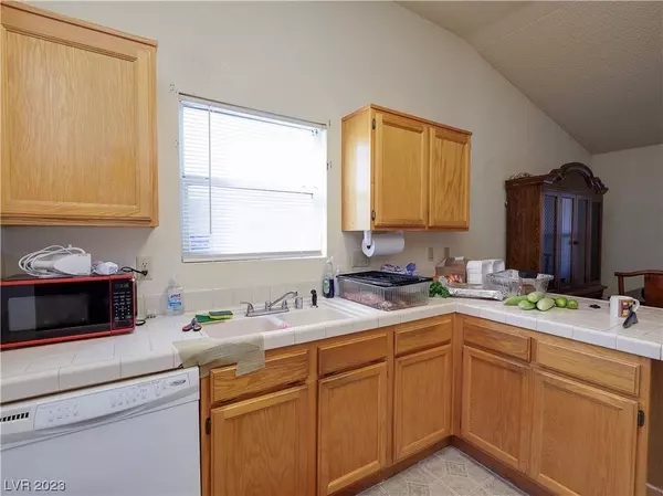 371 Virginia Lake Avenue, Henderson, NV 89015