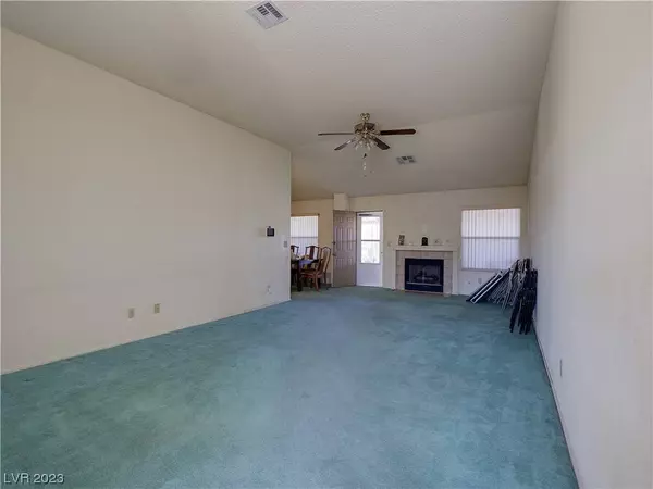 371 Virginia Lake Avenue, Henderson, NV 89015