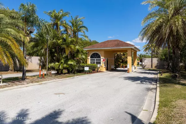 21012 PICASSO CT #J205, Land O Lakes, FL 34637