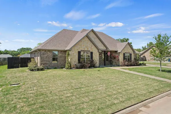 2717 Stone Briar Drive, Mount Pleasant, TX 75455