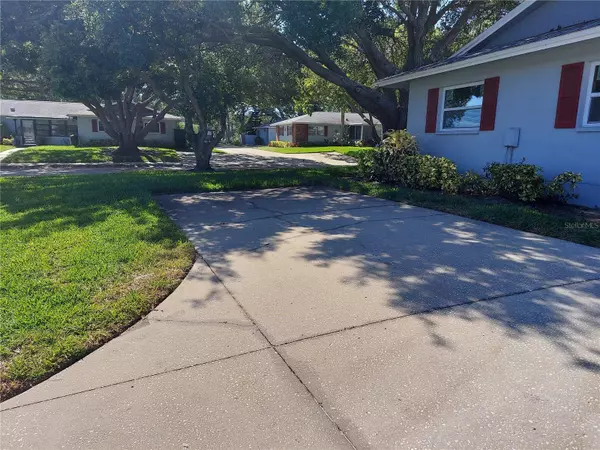 1602 BERWICK CT #A, FL 34684