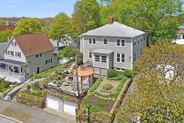 64 Atkins Ave, Lynn, MA 01904