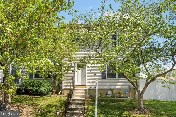 210 OAK LEAF WAY, Halethorpe, MD 21227