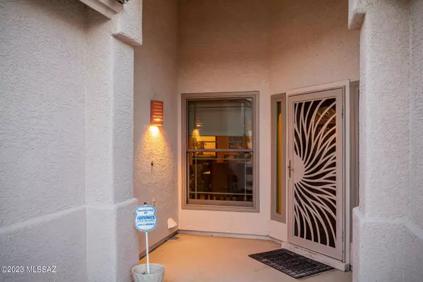 635 Bridal Veil Falls Road, Oro Valley, AZ 85755