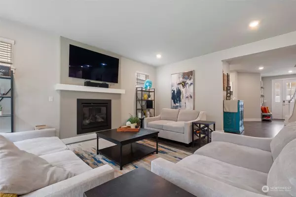 4512 Olympus LOOP, Gig Harbor, WA 98332