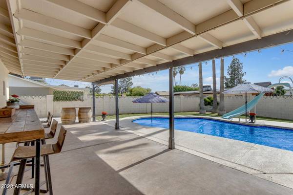 704 N GENTRY Circle, Mesa, AZ 85213