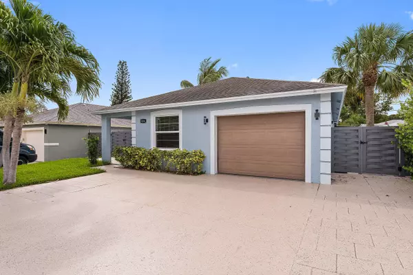 824 Selkirk ST, West Palm Beach, FL 33405