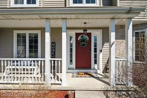 7853 HILLSIDE LAKES Drive, Brighton, MI 48116