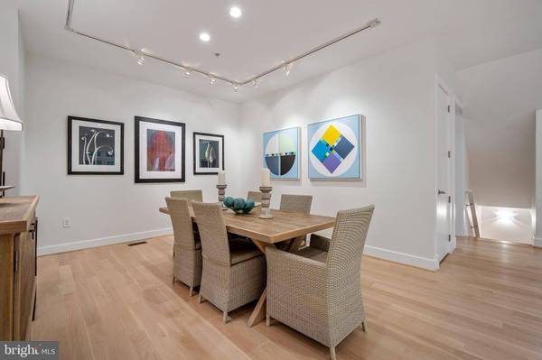 5818 MADAKET RD, Bethesda, MD 20816