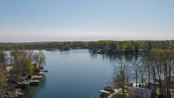 7037 Opossum DR, Nineveh, IN 46164